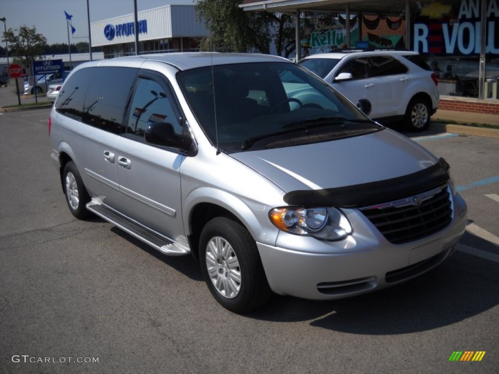 2005 Town & Country LX - Bright Silver Metallic / Medium Slate Gray photo #1