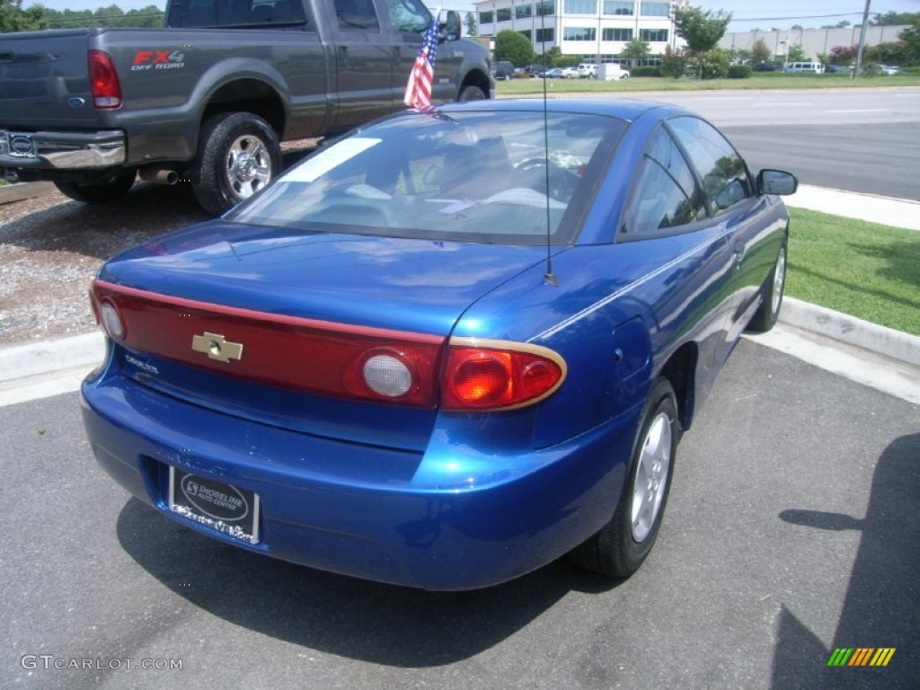 2005 Cavalier Coupe - Arrival Blue Metallic / Graphite Gray photo #5