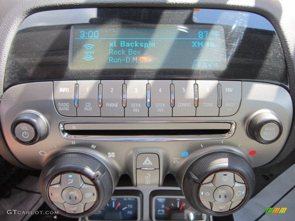 2011 Chevrolet Camaro SS Coupe Audio System Photo #53128698