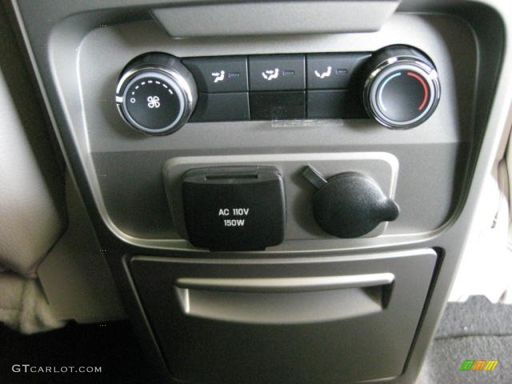 2012 Ford Flex SEL Controls Photo #53129673