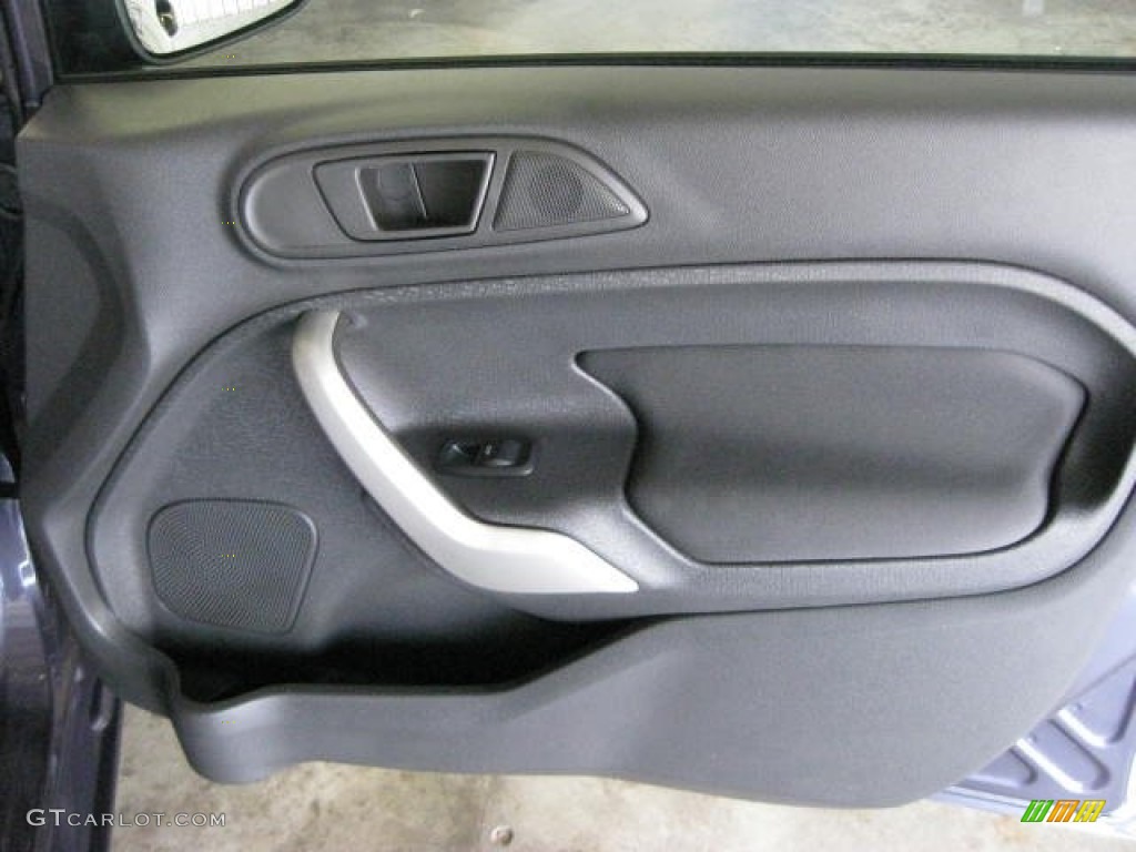2012 Ford Fiesta SE Sedan Charcoal Black Door Panel Photo #53130370