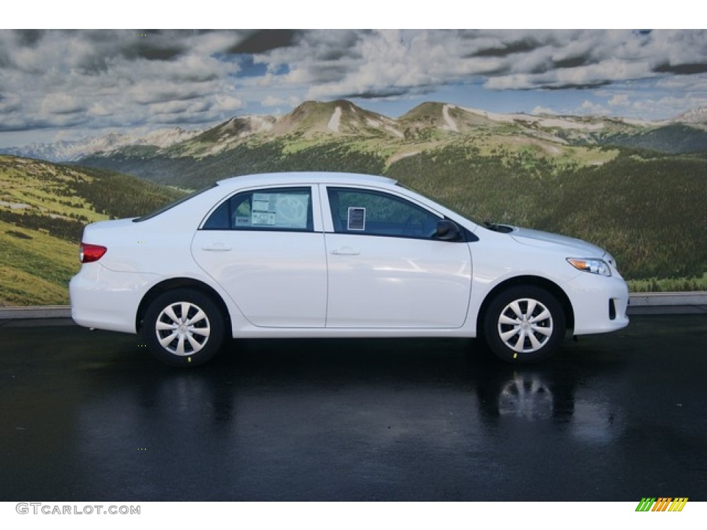 2011 Corolla 1.8 - Super White / Ash photo #2