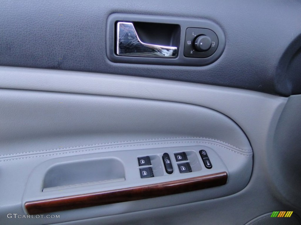 2005 Volkswagen Passat GLX Sedan Controls Photo #53133442