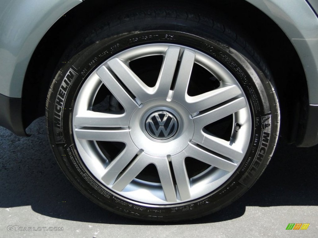 2005 Volkswagen Passat GLX Sedan Wheel Photo #53133727