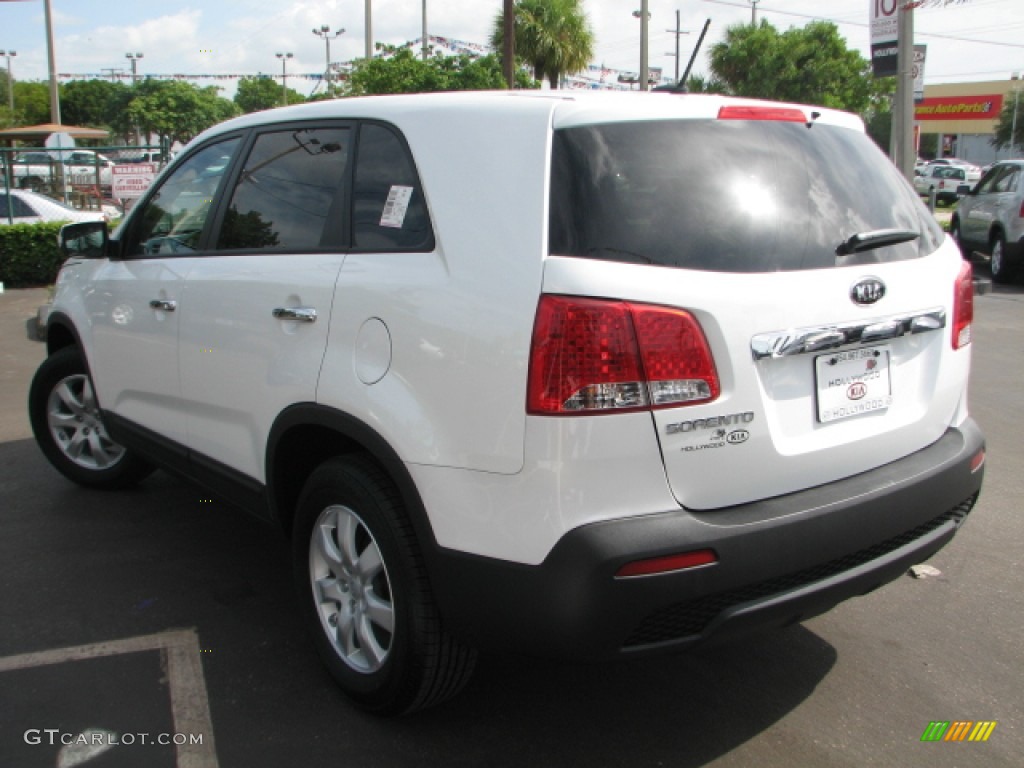 2012 Sorento LX - Snow White Pearl / Black photo #2