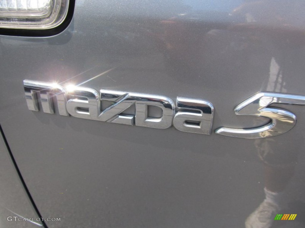 2010 Mazda MAZDA5 Sport Marks and Logos Photos
