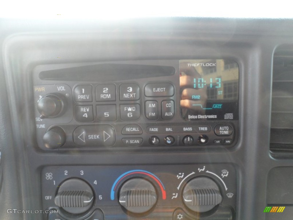 2000 Chevrolet Silverado 2500 LS Extended Cab Audio System Photos