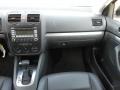 Black Uni - Jetta SE Sedan Photo No. 19