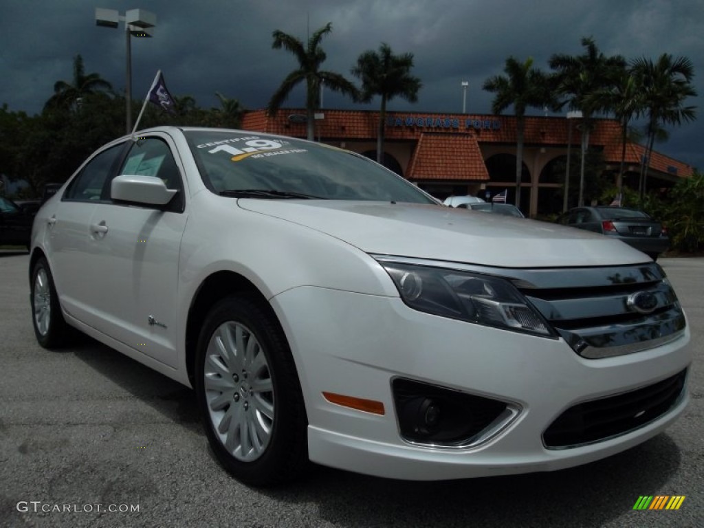 2010 Fusion Hybrid - White Platinum Tri-coat Metallic / Medium Light Stone photo #2