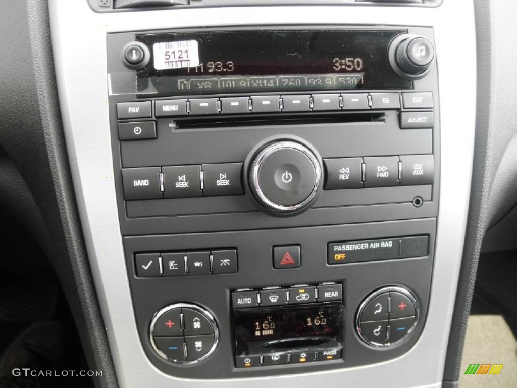 2012 GMC Acadia SLT AWD Audio System Photo #53140641