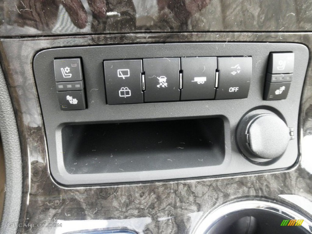 2012 GMC Acadia Denali Controls Photo #53142004