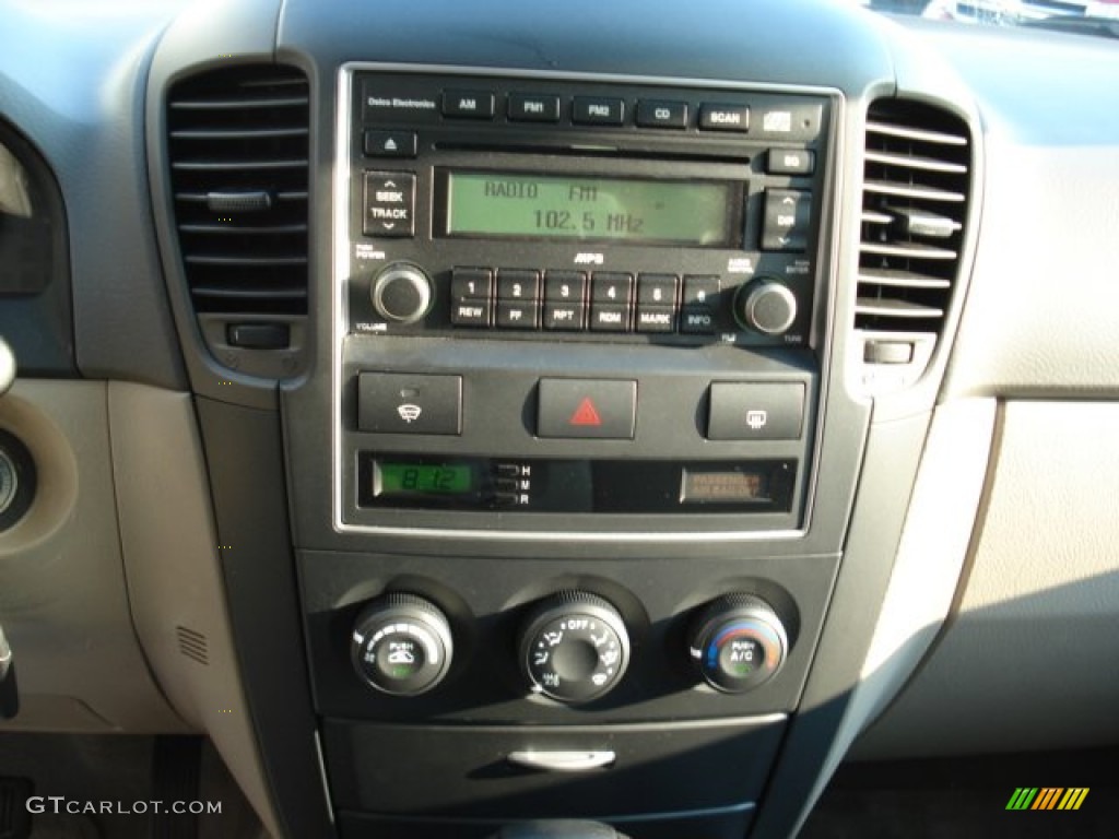 2009 Sorento LX 4x4 - Sand Beige / Beige photo #22