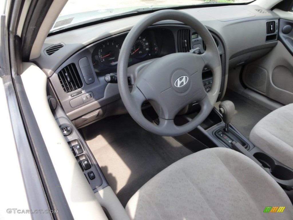 2004 Elantra GLS Sedan - Sea Shell Green / Beige photo #12