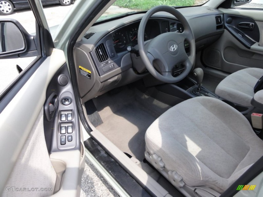 2004 Elantra GLS Sedan - Sea Shell Green / Beige photo #13