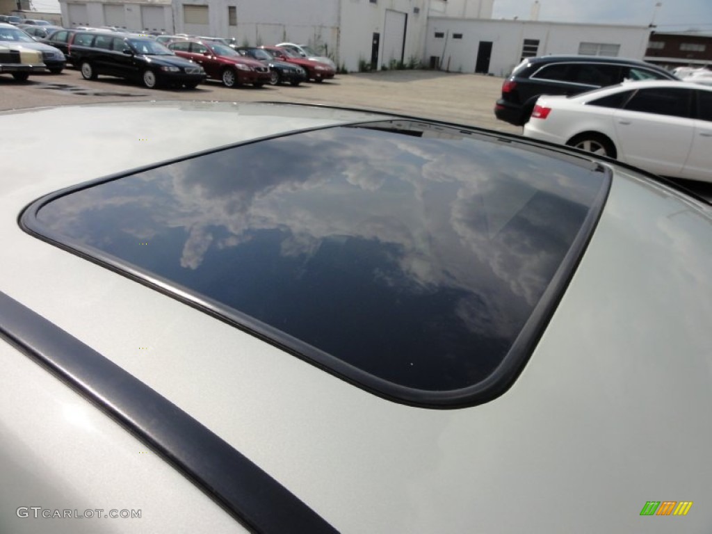 2004 Elantra GLS Sedan - Sea Shell Green / Beige photo #23