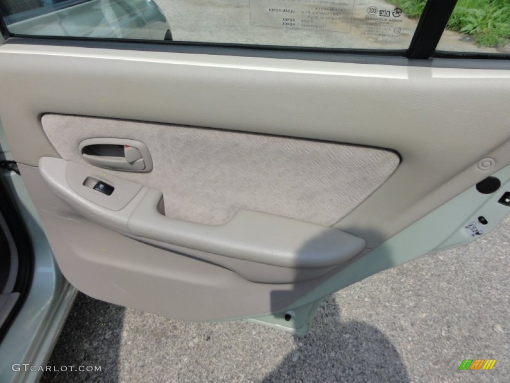 2004 Elantra GLS Sedan - Sea Shell Green / Beige photo #26