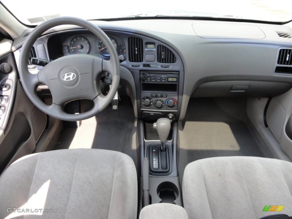 2004 Elantra GLS Sedan - Sea Shell Green / Beige photo #29