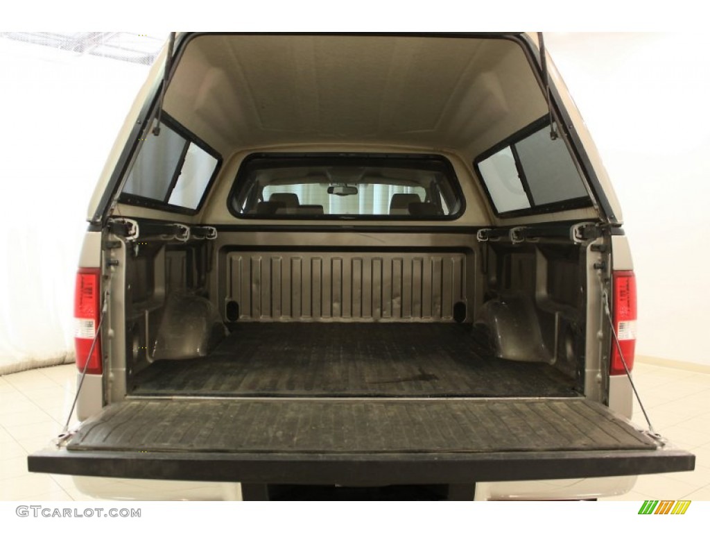 2004 F150 Lariat SuperCab 4x4 - Arizona Beige Metallic / Tan photo #17