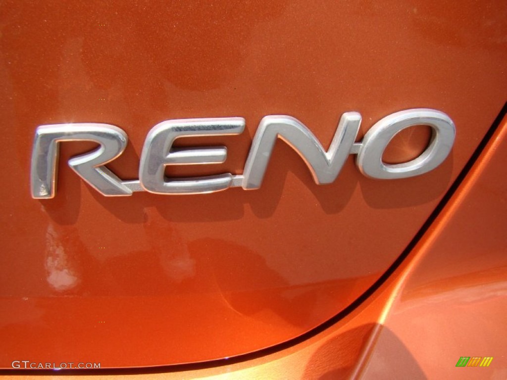 2008 Suzuki Reno Standard Reno Model Marks and Logos Photos