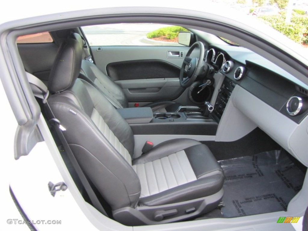 Charcoal Black/Dove Interior 2008 Ford Mustang GT/CS California Special Coupe Photo #53149228