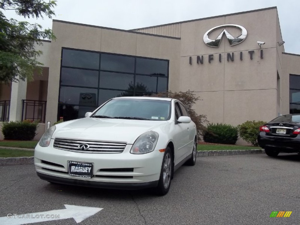 2004 G 35 x Sedan - Ivory White Pearl / Willow photo #1