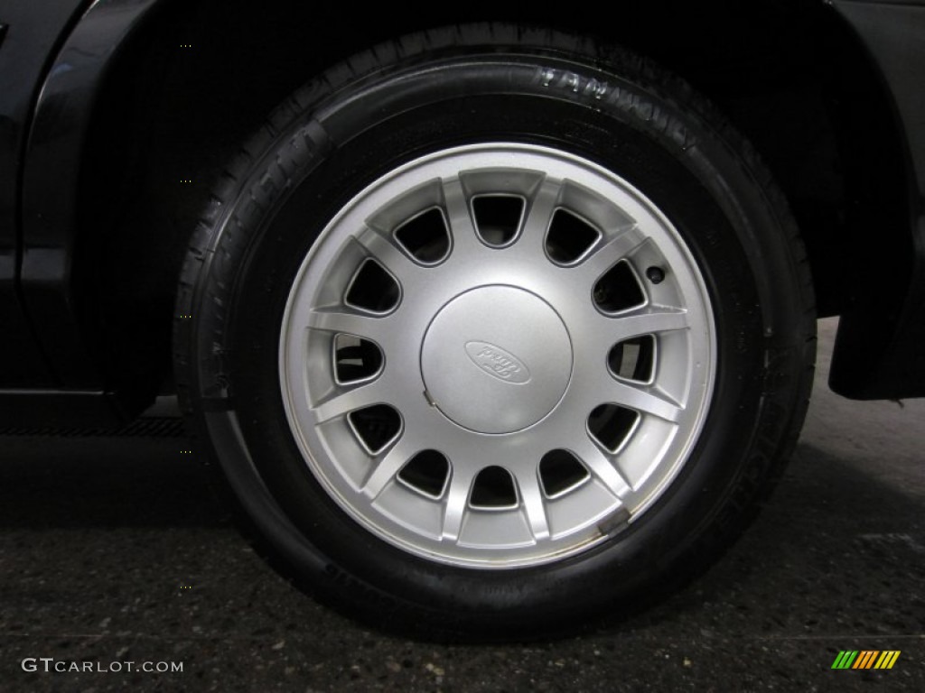 2000 Ford Crown Victoria LX Sedan Wheel Photo #53152015