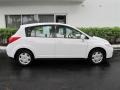 Fresh Powder - Versa 1.8 S Hatchback Photo No. 2
