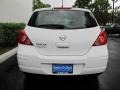 Fresh Powder - Versa 1.8 S Hatchback Photo No. 4