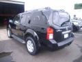 Super Black - Pathfinder SE 4x4 Photo No. 2