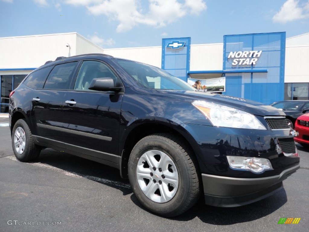 Dark Blue Metallic Chevrolet Traverse