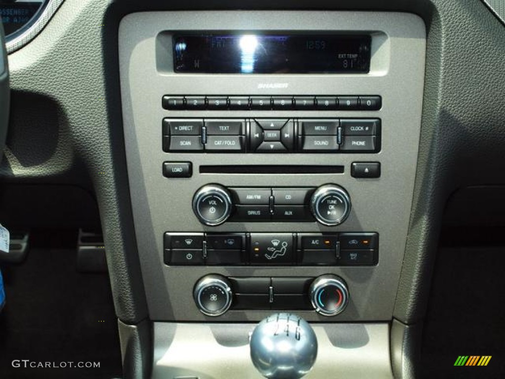 2011 Ford Mustang GT Coupe Audio System Photo #53156636