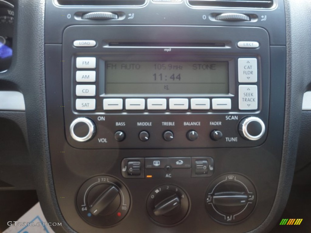 2009 Volkswagen GLI Sedan Controls Photo #53157386