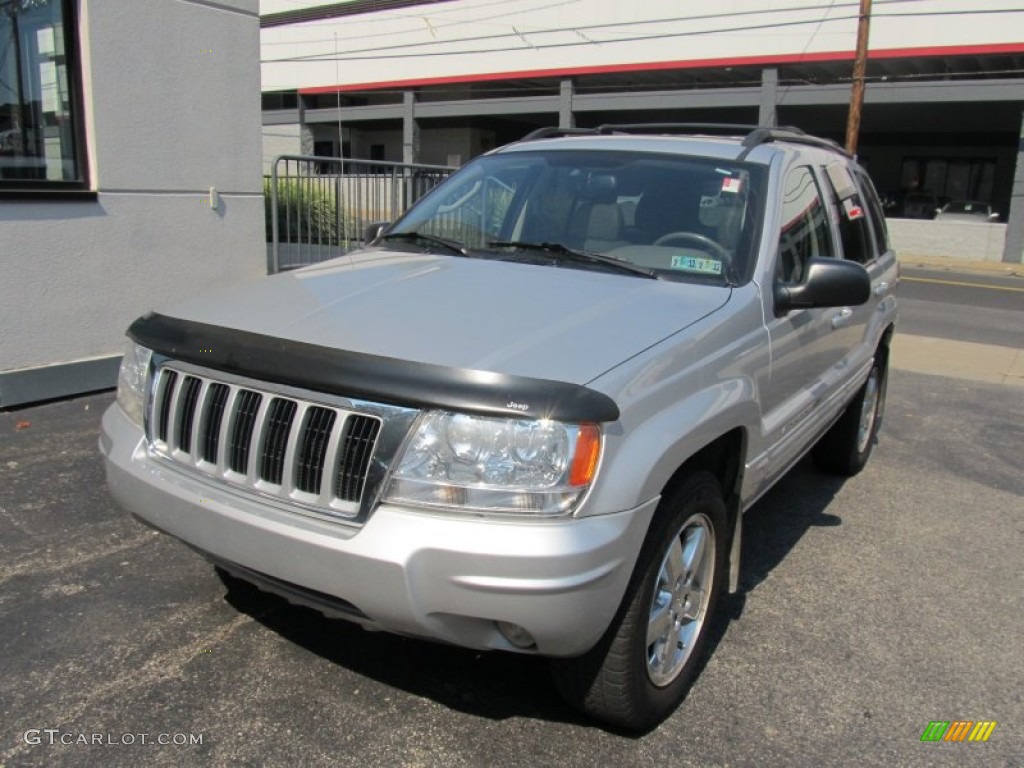 2004 Grand Cherokee Limited 4x4 - Bright Silver Metallic / Taupe photo #2