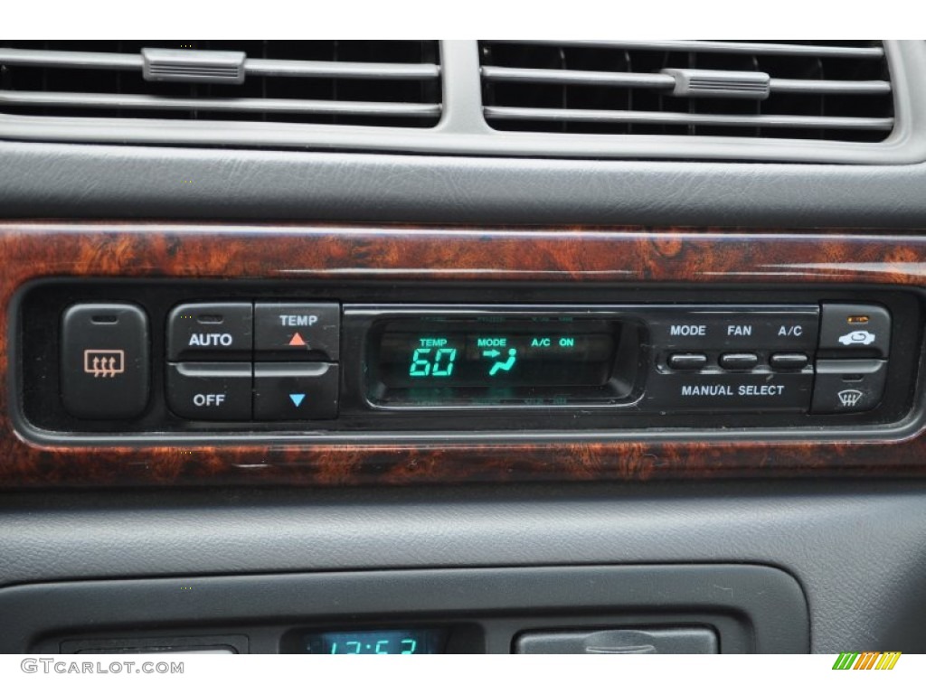 1997 Acura CL 2.2 Controls Photo #53162717