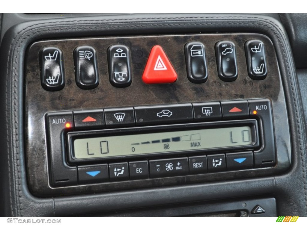 2002 Mercedes-Benz CLK 55 AMG Cabriolet Controls Photo #53163311
