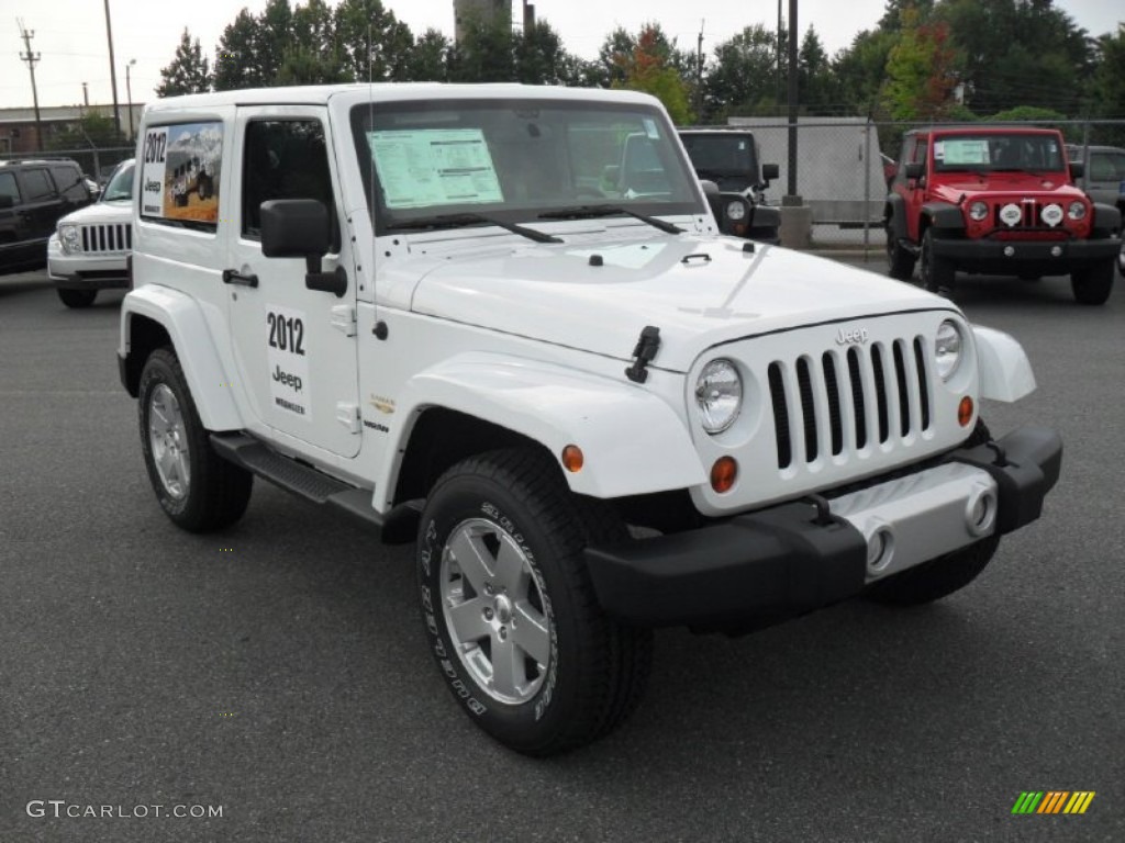 2012 Wrangler Sahara 4x4 - Bright White / Black/Dark Saddle photo #5