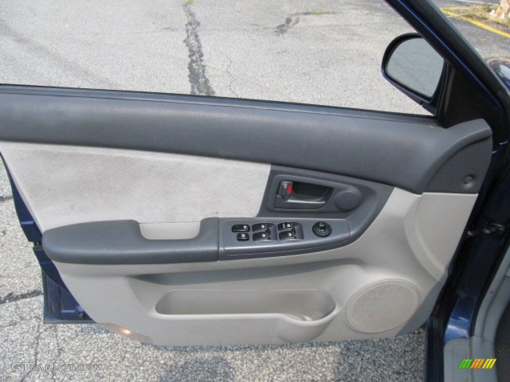 2005 Kia Spectra EX Sedan Gray Door Panel Photo #53165817