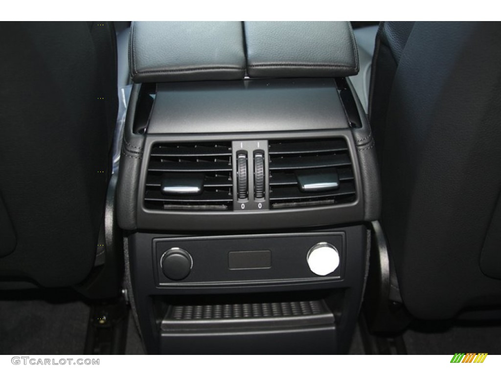 2012 BMW X6 M Standard X6 M Model Controls Photo #53166960