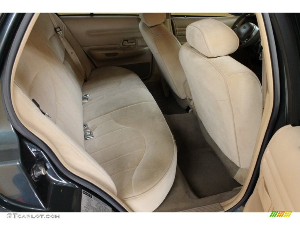 1998 Crown Victoria Sedan - Dark Green Satin Metallic / Medium Parchment photo #14