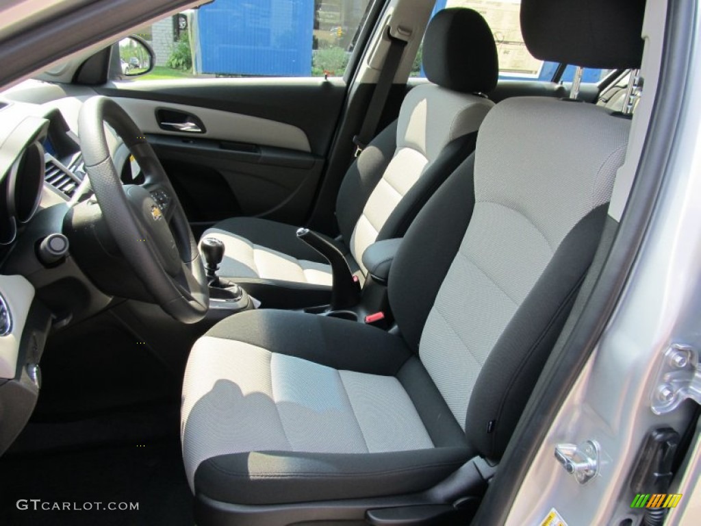 Jet Black/Medium Titanium Interior 2012 Chevrolet Cruze LS Photo #53177081