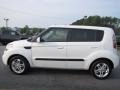 2010 Clear White Kia Soul +  photo #4