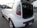 2010 Clear White Kia Soul +  photo #13