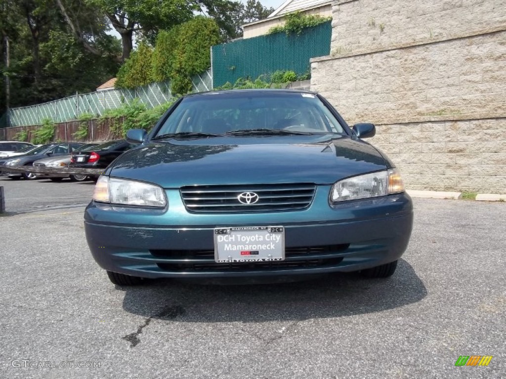 1998 Camry LE - Dark Green Metallic / Oak photo #3