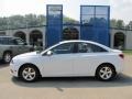 Summit White - Cruze LT Photo No. 2