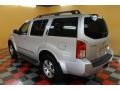 Silver Lightning - Pathfinder LE 4x4 Photo No. 3