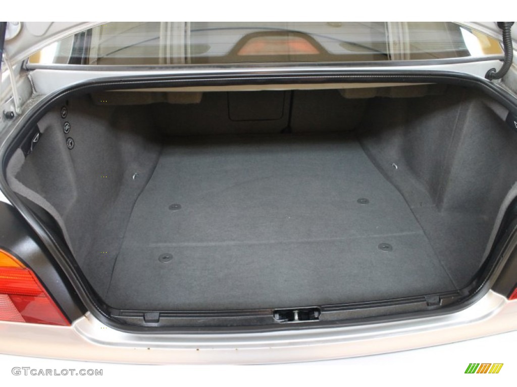 1999 BMW 5 Series 528i Sedan Trunk Photo #53180795