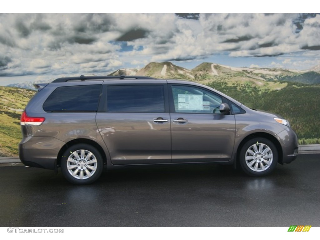 2011 Sienna XLE AWD - Predawn Gray Mica / Light Gray photo #2