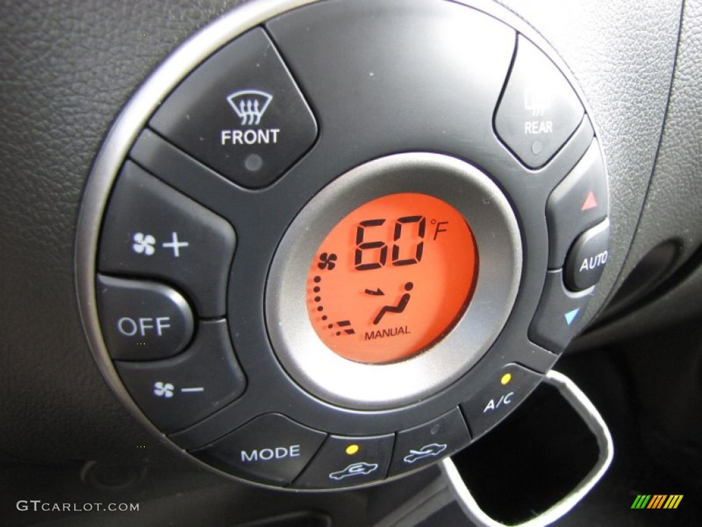 2011 Nissan Cube 1.8 SL Controls Photo #53181905