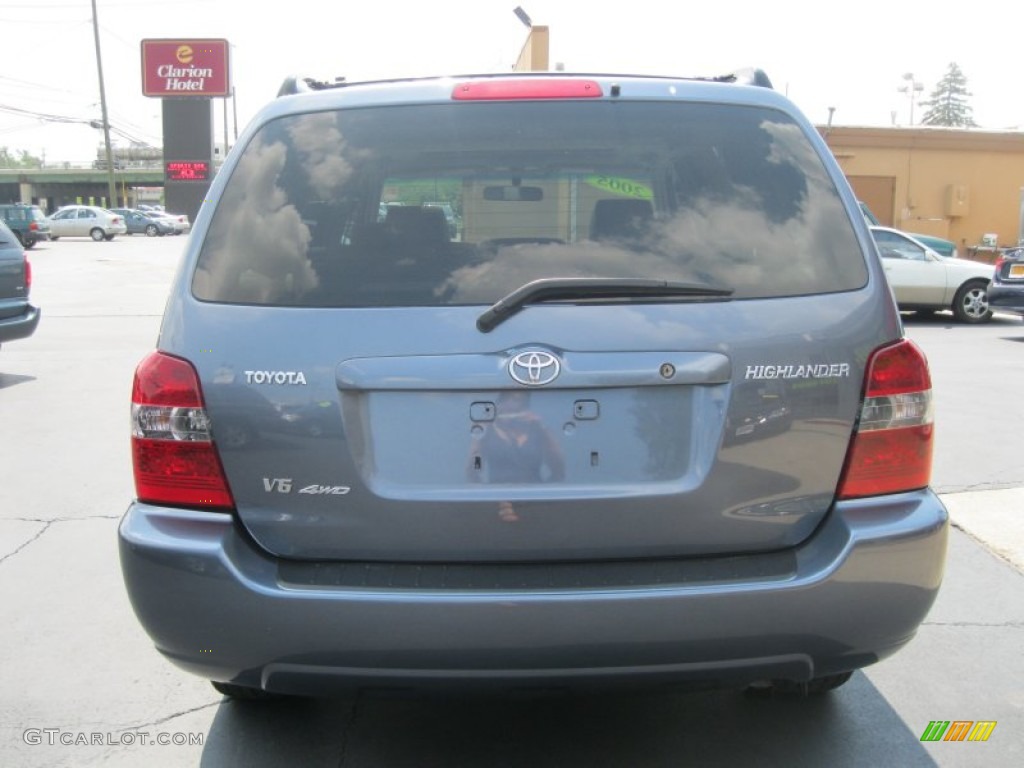 2005 Highlander V6 4WD - Bluestone Metallic / Gray photo #14