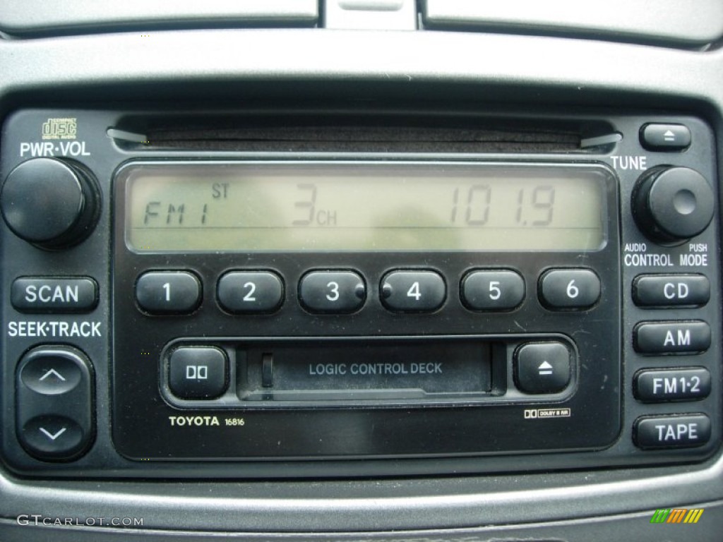 2002 Toyota Celica GT-S Audio System Photos